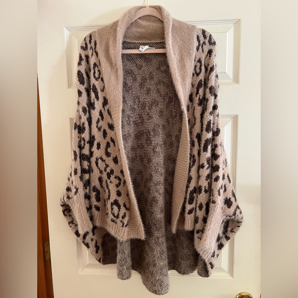 Anthropologie Akemi + Kin Leopard Cardigan OS